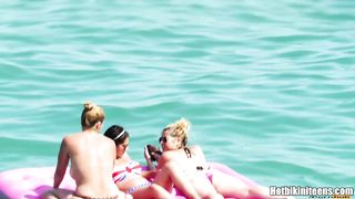 Большие жопы и голые сиськи баб на нудистском пляже во Флориде