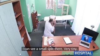 Красивая европейка получает оргазм от траха с доктором на рабочем столе
